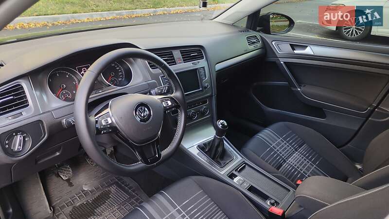 Универсал Volkswagen Golf 2015 в Виннице фото 43 Универсал Volkswagen Golf 2015 в Виннице