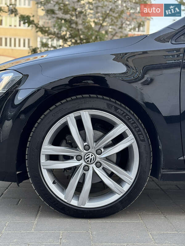 Хетчбек Volkswagen Golf 2014 в Сокирянах