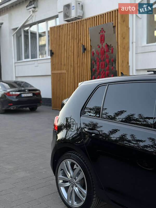 Хетчбек Volkswagen Golf 2014 в Сокирянах