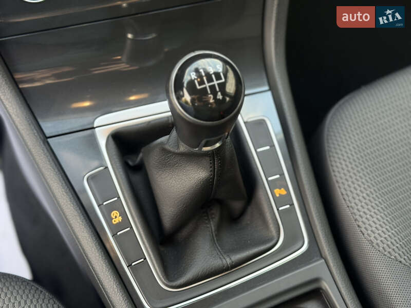 Універсал Volkswagen Golf 2017 в Стрию