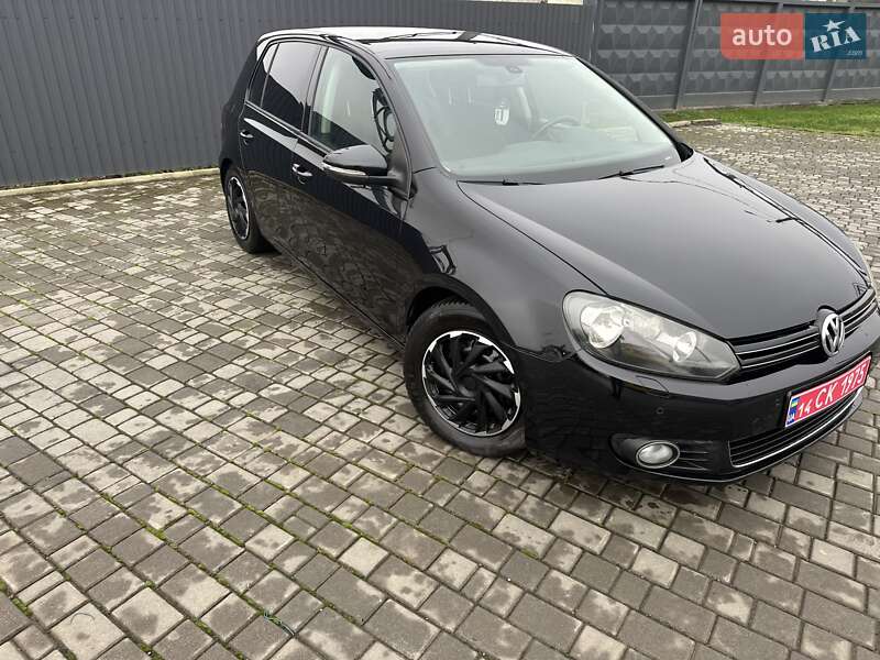 Хэтчбек Volkswagen Golf 2010 в Мукачево