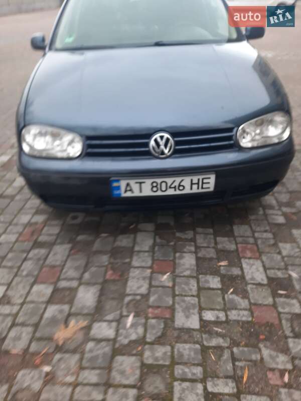 Volkswagen Golf 2004