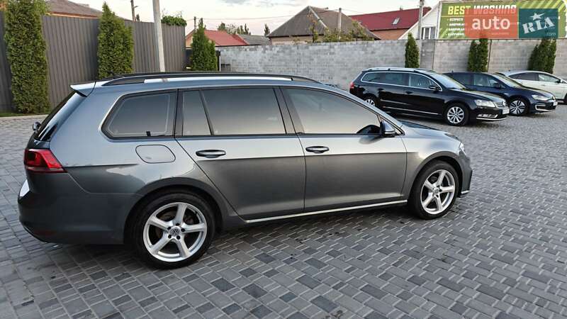 Универсал Volkswagen Golf 2015 в Львове