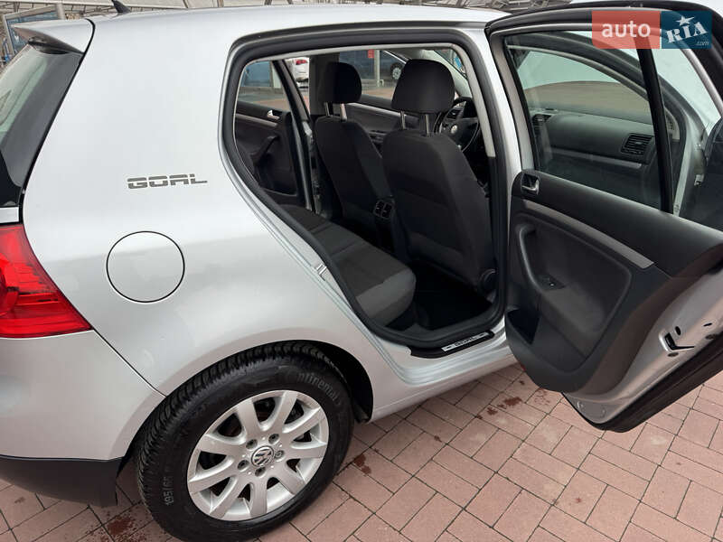 Хетчбек Volkswagen Golf 2006 в Рівному фото 23 Хетчбек Volkswagen Golf 2006 в Рівному