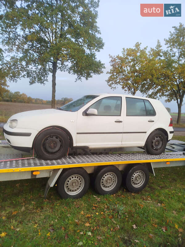 Volkswagen Golf 2001