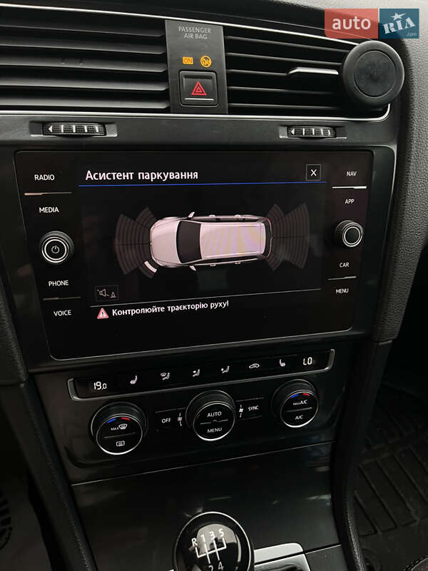 Универсал Volkswagen Golf 2017 в Тернополе фото 19 Универсал Volkswagen Golf 2017 в Тернополе