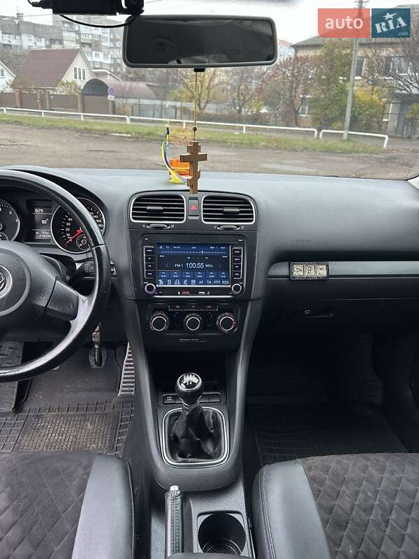 Хэтчбек Volkswagen Golf 2009 в Борисполе