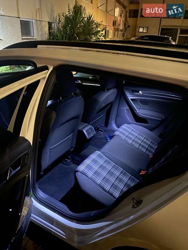 Универсал Volkswagen Golf 2018 в Мукачево