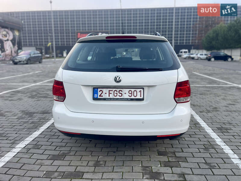 Універсал Volkswagen Golf 2009 в Луцьку