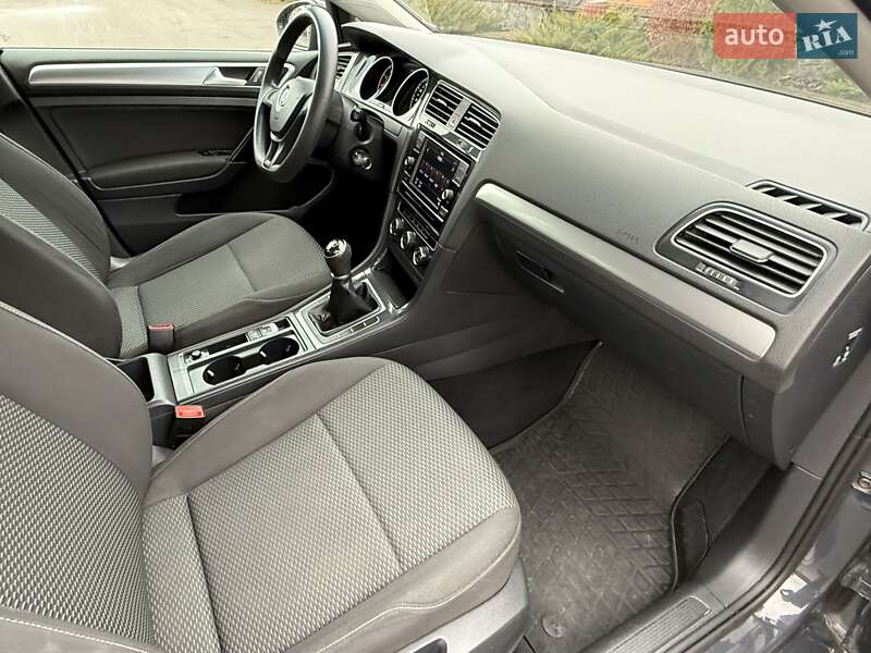 Хетчбек Volkswagen Golf 2018 в Борисполі