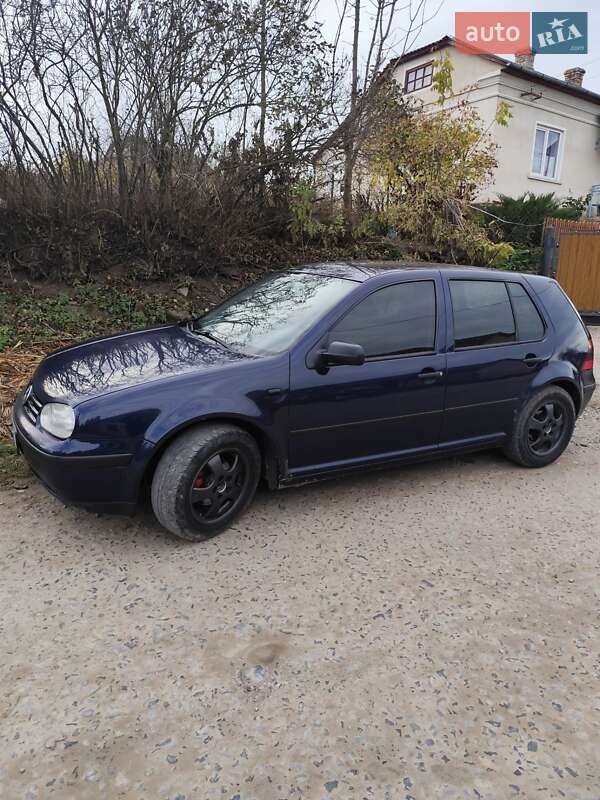 Volkswagen Golf 2000