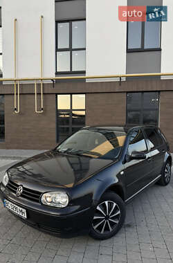 Хэтчбек Volkswagen Golf 1999 в Сокале