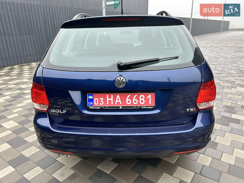 Універсал Volkswagen Golf 2010 в Полтаві