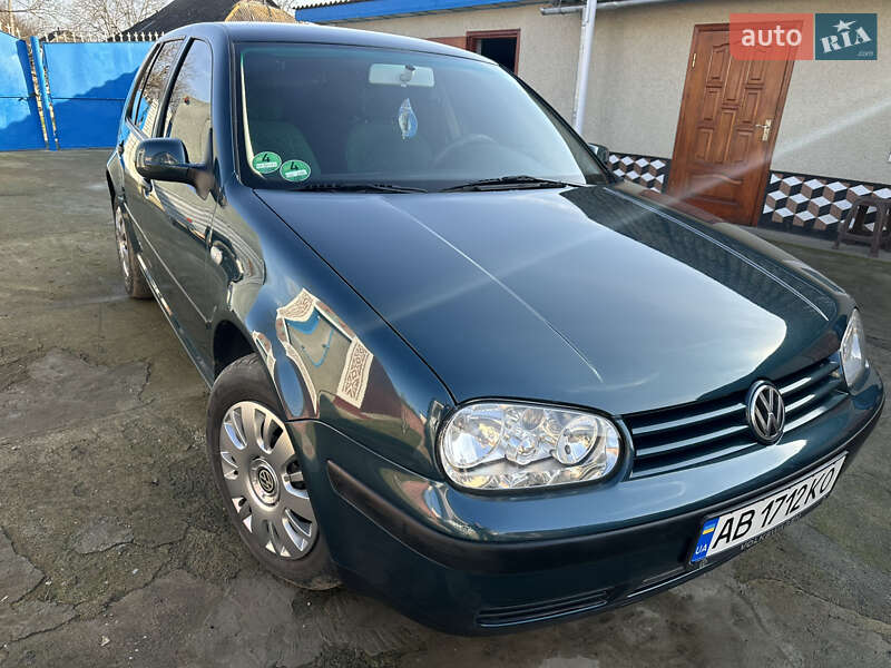 Volkswagen Golf 2002