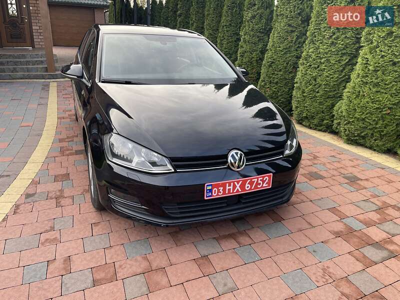 Хэтчбек Volkswagen Golf 2013 в Луцке