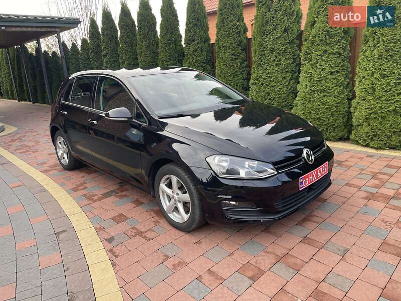 Хэтчбек Volkswagen Golf 2013 в Луцке