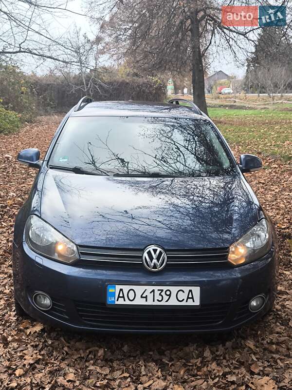 Універсал Volkswagen Golf 2011 в Мукачевому