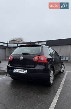 Хетчбек Volkswagen Golf 2006 в Черкасах