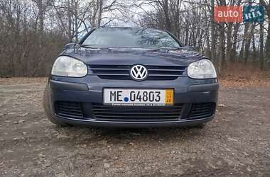 Хэтчбек Volkswagen Golf 2004 в Валках