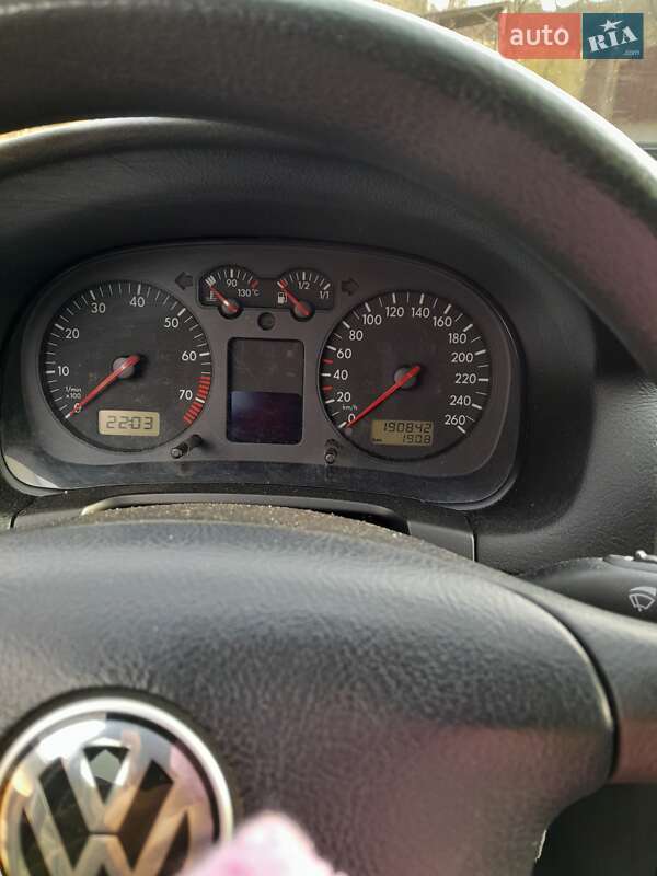 Универсал Volkswagen Golf 2000 в Монастыриске