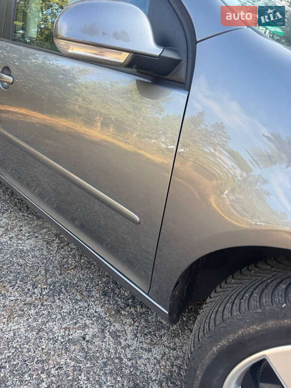 Хэтчбек Volkswagen Golf 2008 в Смеле