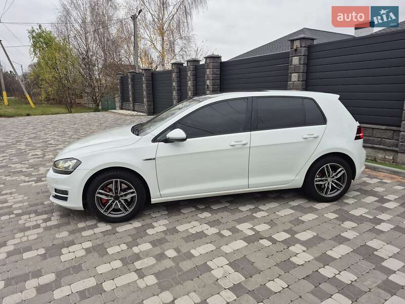Хэтчбек Volkswagen Golf 2014 в Киеве фото 6 Хэтчбек Volkswagen Golf 2014 в Киеве
