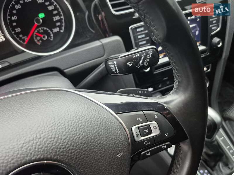 Хэтчбек Volkswagen Golf 2014 в Киеве фото 32 Хэтчбек Volkswagen Golf 2014 в Киеве