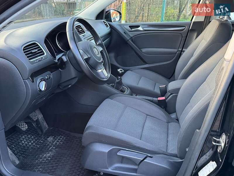 Хэтчбек Volkswagen Golf 2010 в Дрогобыче фото 63 Хэтчбек Volkswagen Golf 2010 в Дрогобыче