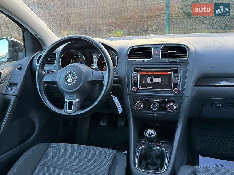 Хэтчбек Volkswagen Golf 2010 в Дрогобыче фото 82 Хэтчбек Volkswagen Golf 2010 в Дрогобыче
