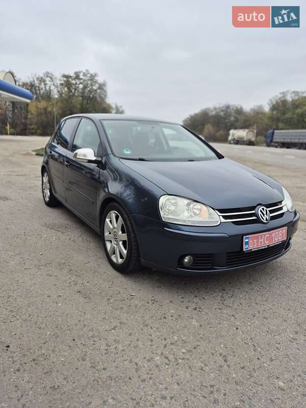 Хэтчбек Volkswagen Golf 2007 в Кропивницком