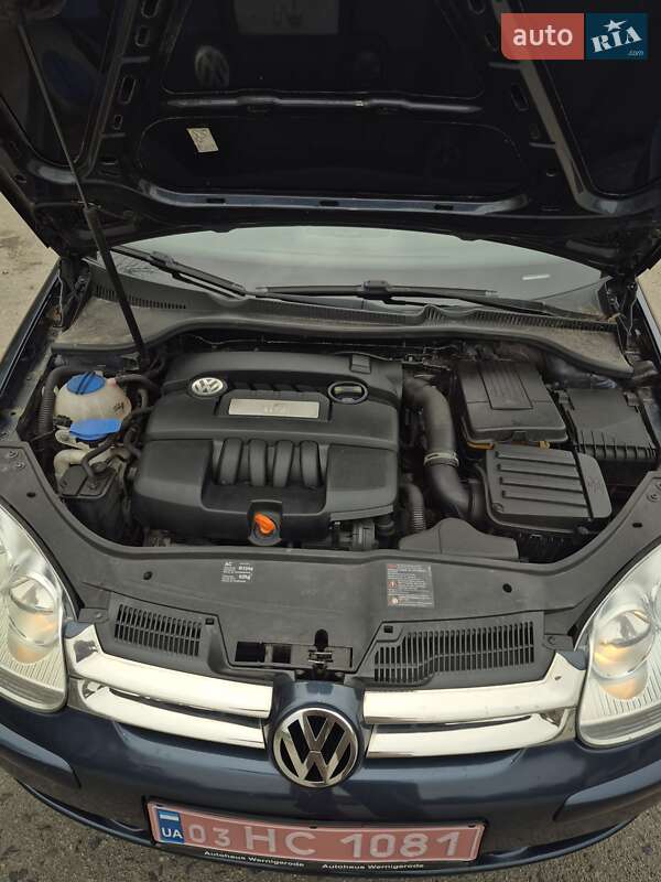 Хэтчбек Volkswagen Golf 2007 в Кропивницком