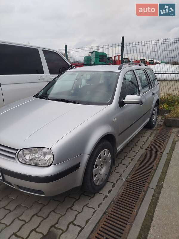 Універсал Volkswagen Golf 2002 в Львові фото Універсал Volkswagen Golf 2002 в Львові