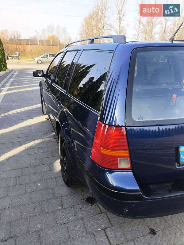 Універсал Volkswagen Golf 2000 в Надвірній