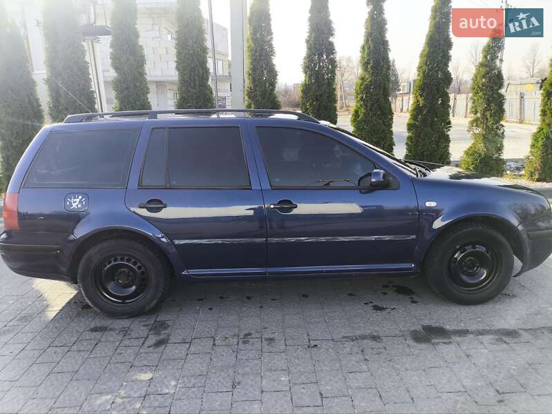 Універсал Volkswagen Golf 2000 в Надвірній