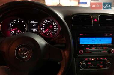 Хетчбек Volkswagen Golf 2010 в Дніпрі