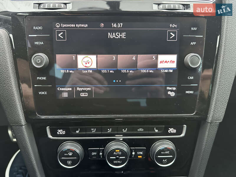 Універсал Volkswagen Golf 2019 в Запоріжжі