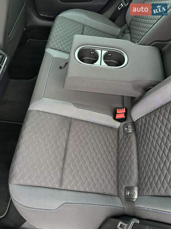 Універсал Volkswagen Golf 2019 в Запоріжжі