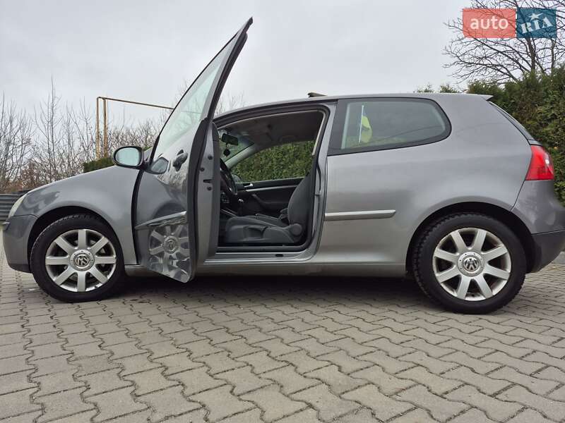 Хэтчбек Volkswagen Golf 2007 в Виннице