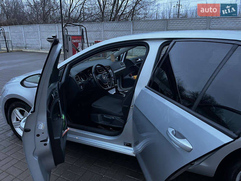 Volkswagen Golf 2013 Volkswagen Golf 2013