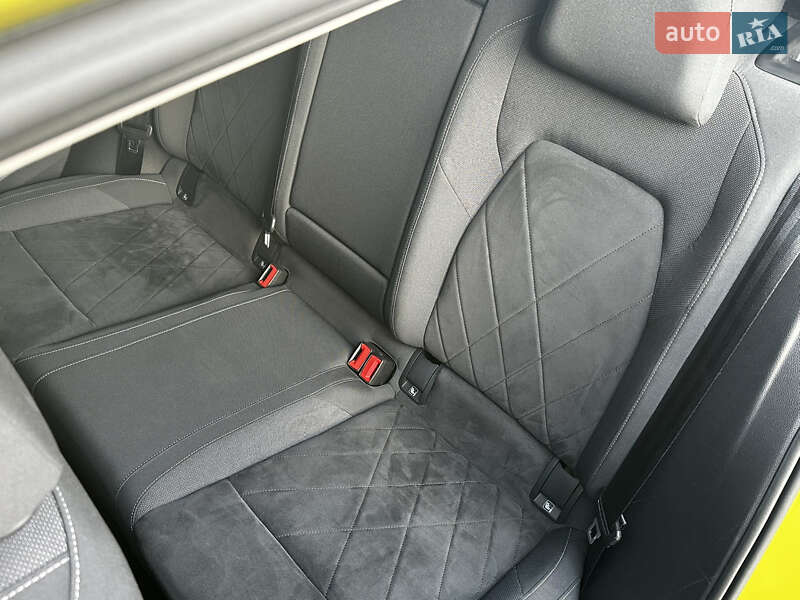 Хетчбек Volkswagen Golf 2020 в Тернополі