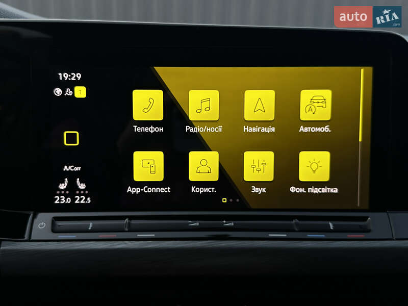 Хетчбек Volkswagen Golf 2020 в Тернополі