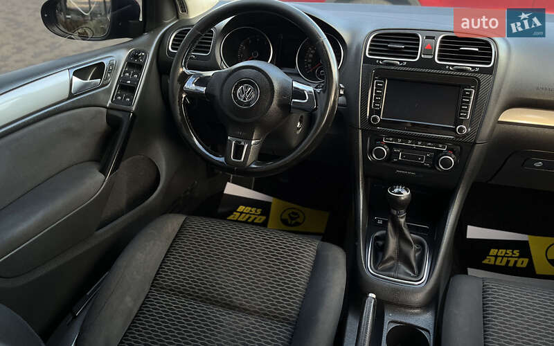 Хэтчбек Volkswagen Golf 2009 в Мукачево