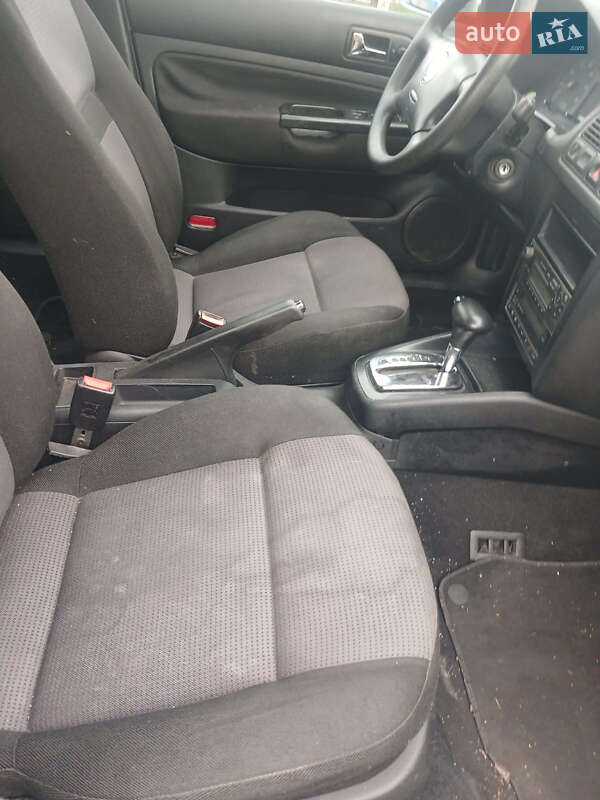 Хетчбек Volkswagen Golf 2001 в Луцьку фото 12 Хетчбек Volkswagen Golf 2001 в Луцьку