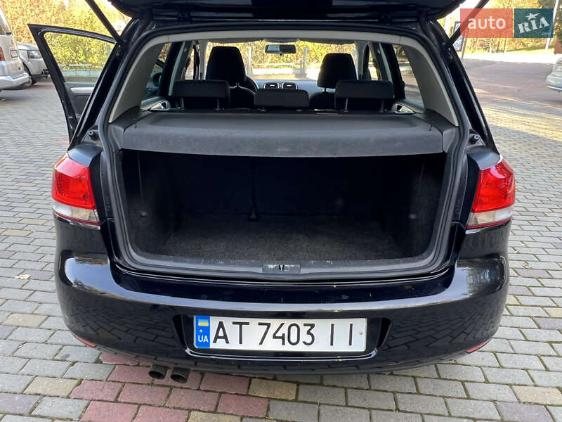 Хэтчбек Volkswagen Golf 2009 в Косове