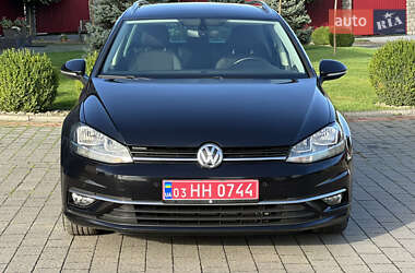 Универсал Volkswagen Golf 2019 в Дубно
