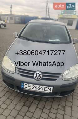 Хэтчбек Volkswagen Golf 2004 в Черновцах