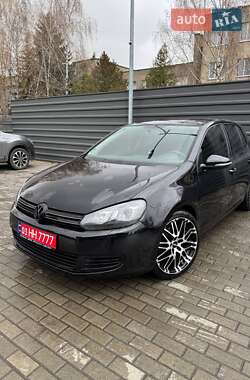 Хэтчбек Volkswagen Golf 2009 в Луцке