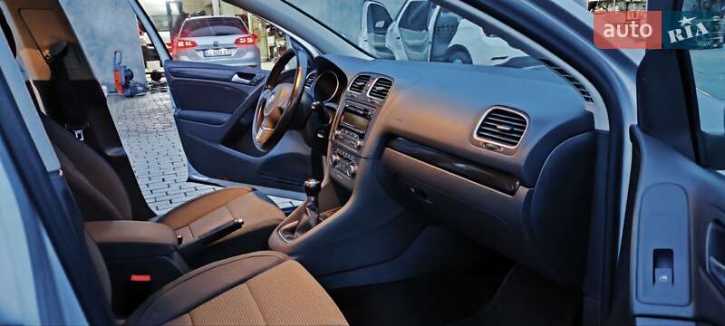 Хэтчбек Volkswagen Golf 2010 в Мукачево фото 10 Хэтчбек Volkswagen Golf 2010 в Мукачево