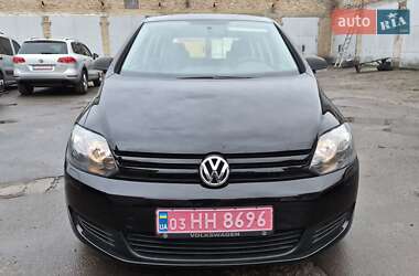 Хэтчбек Volkswagen Golf 2012 в Ровно