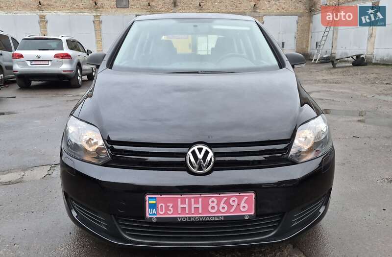 Хэтчбек Volkswagen Golf 2012 в Ровно фото Хэтчбек Volkswagen Golf 2012 в Ровно